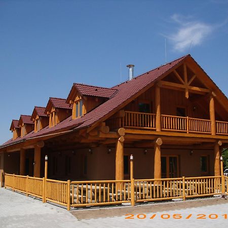Penzion U Fábů Lednice Exterior foto